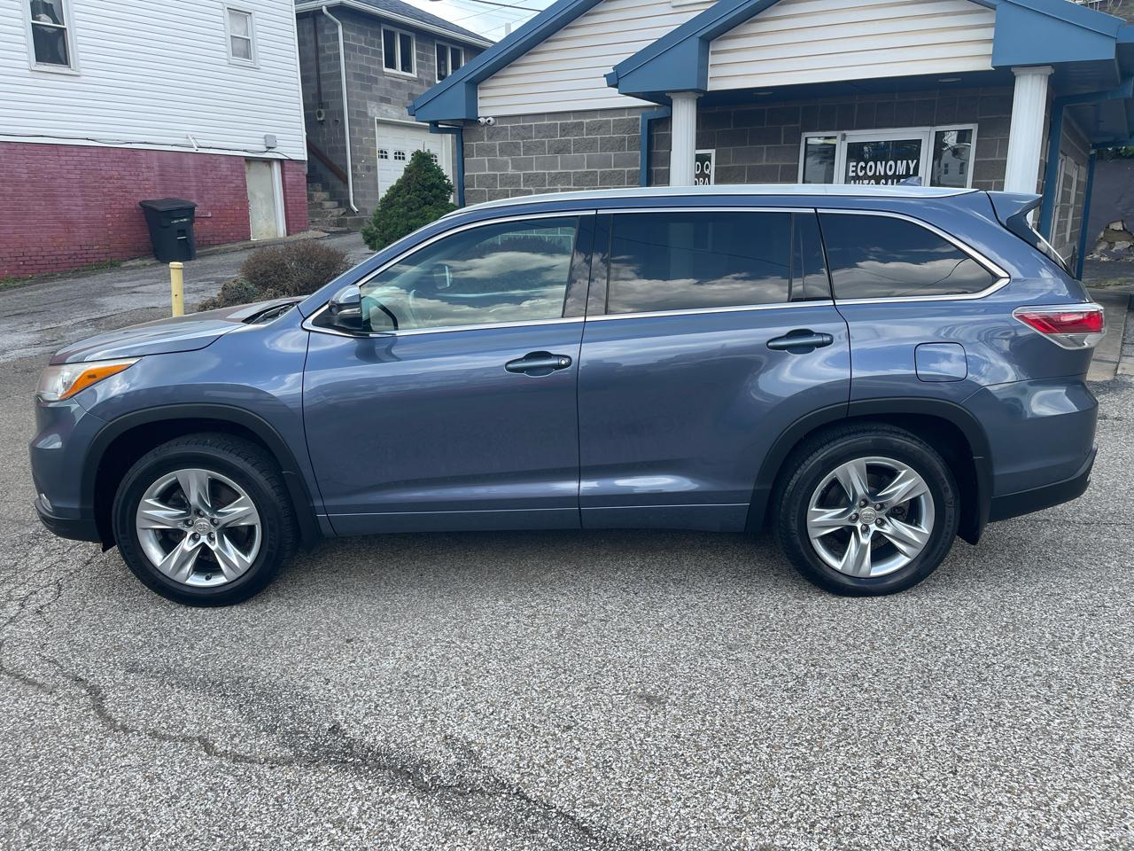 Toyota Highlander AWD 4dr V6 Limited (Natl) 2015