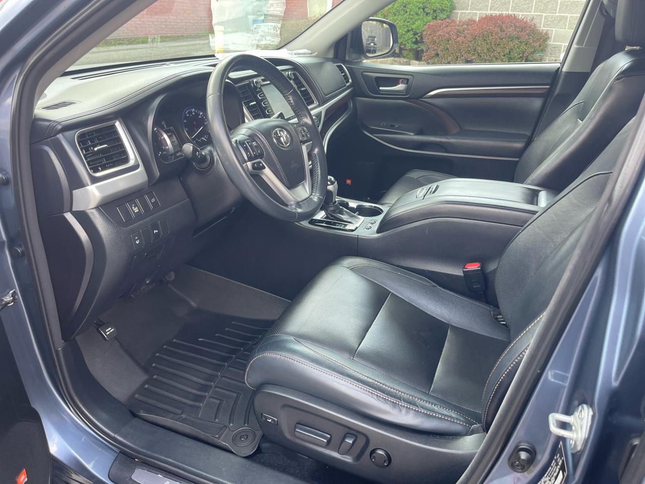 Toyota Highlander AWD 4dr V6 Limited (Natl) 2015