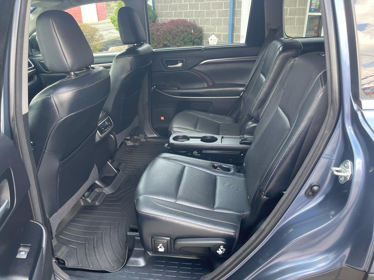 Toyota Highlander AWD 4dr V6 Limited (Natl) 2015