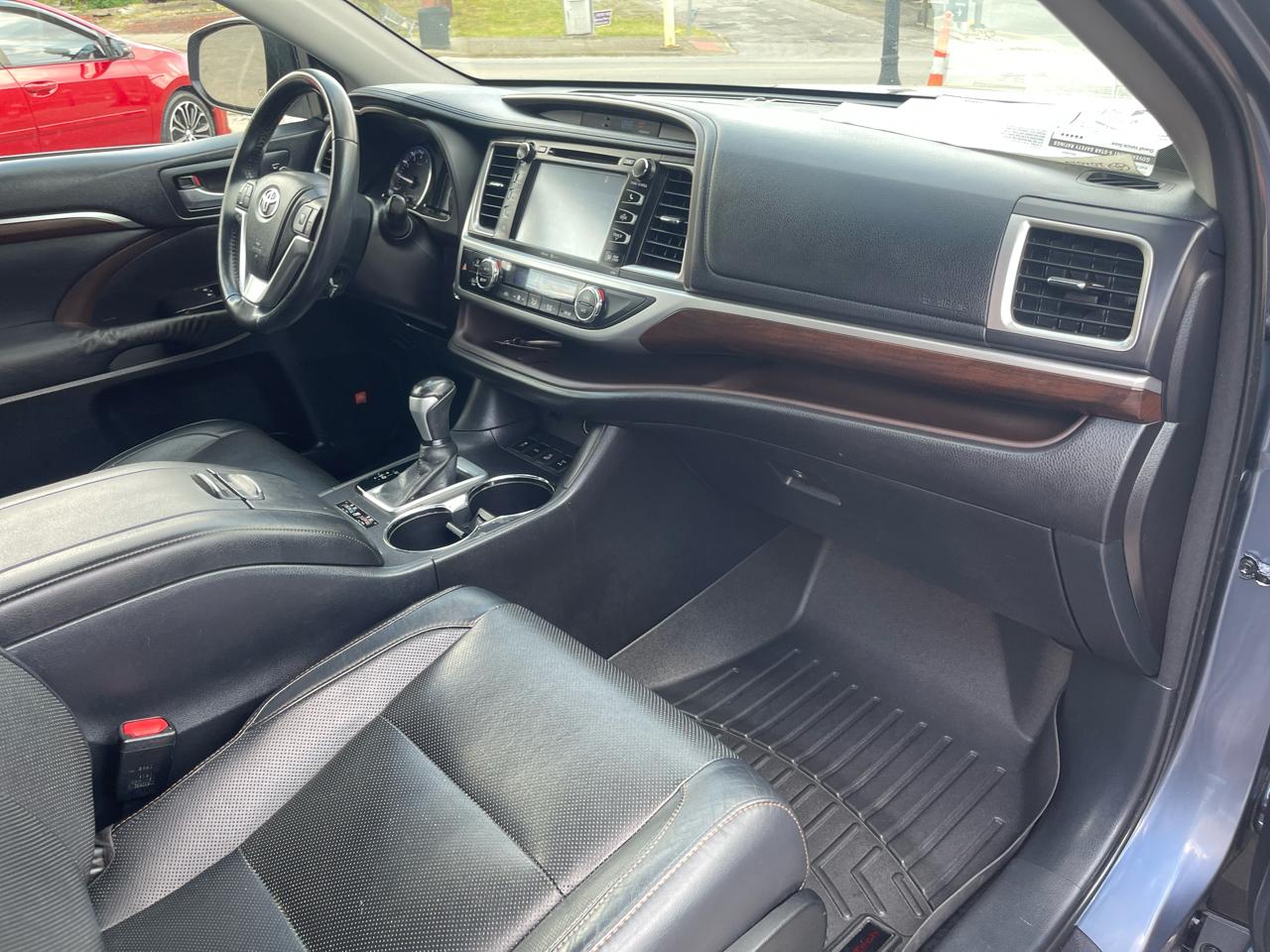 Toyota Highlander AWD 4dr V6 Limited (Natl) 2015