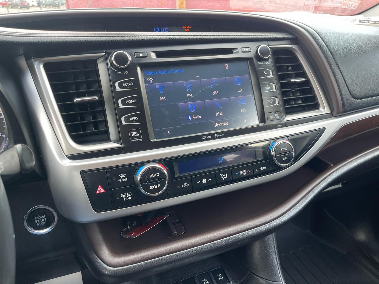 Toyota Highlander AWD 4dr V6 Limited (Natl) 2015