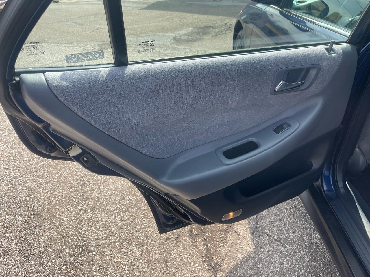 Honda Accord Sdn LX Auto ULEV 2002