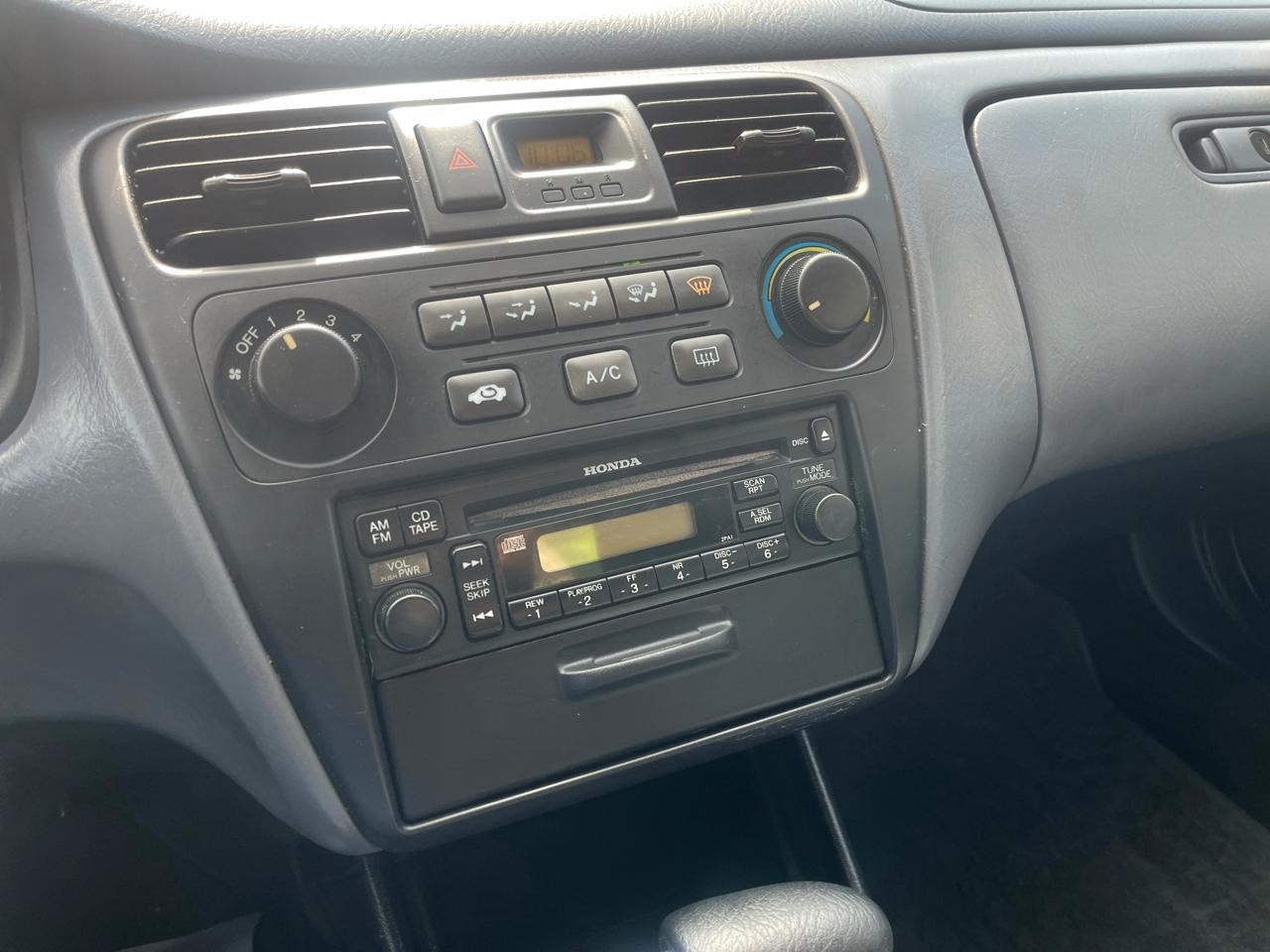 Honda Accord Sdn LX Auto ULEV 2002