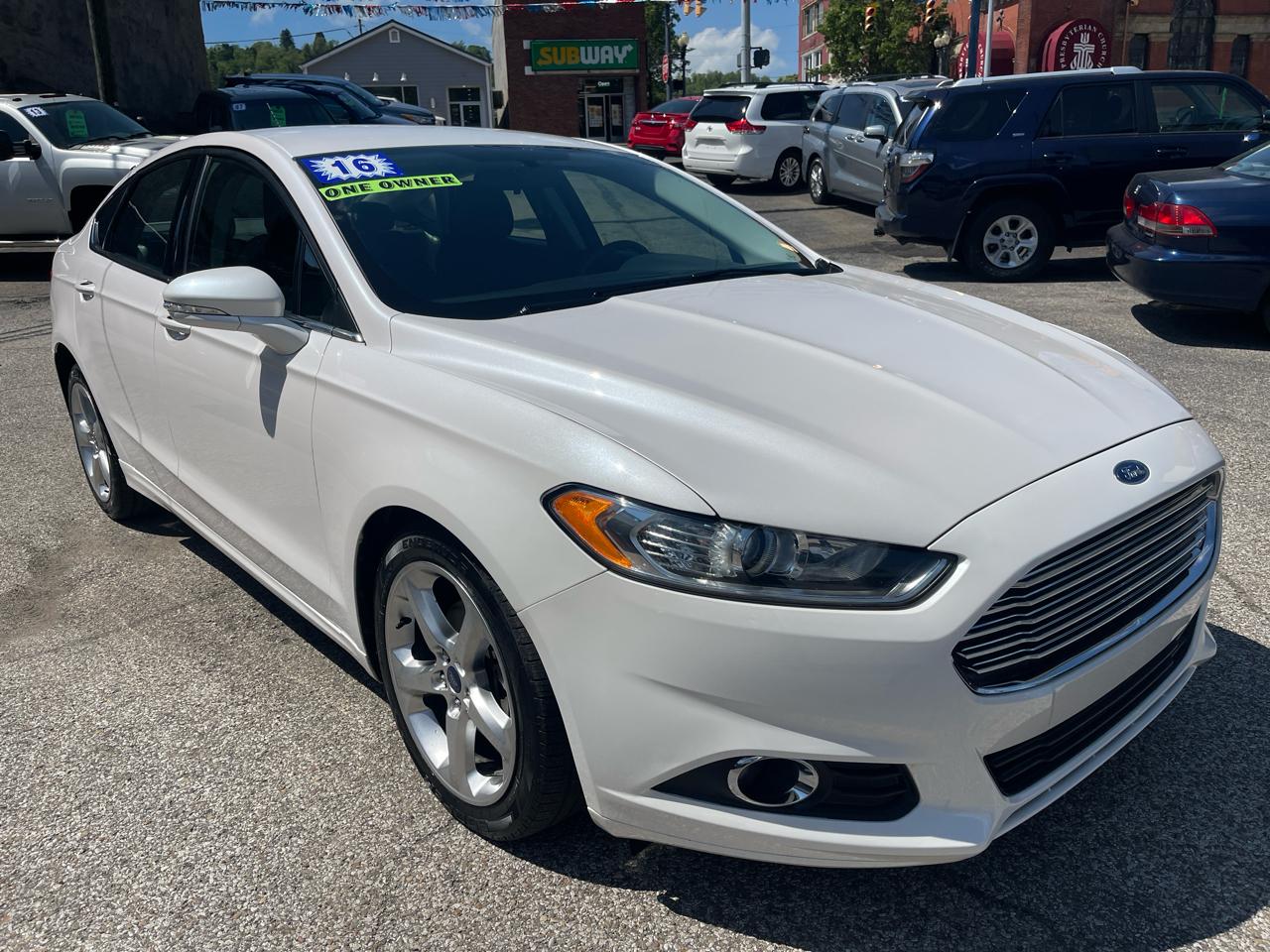 Ford Fusion 4dr Sdn SE FWD 2016