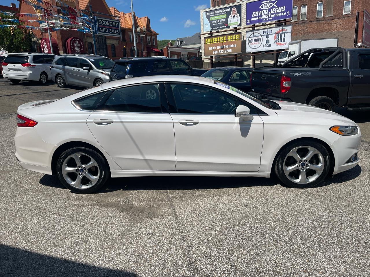 Ford Fusion 4dr Sdn SE FWD 2016