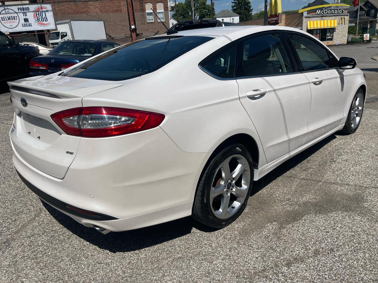 Ford Fusion 4dr Sdn SE FWD 2016