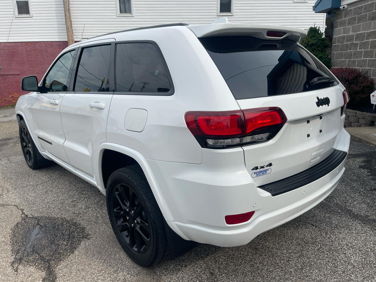 Jeep Grand Cherokee Laredo X 4x4 2021