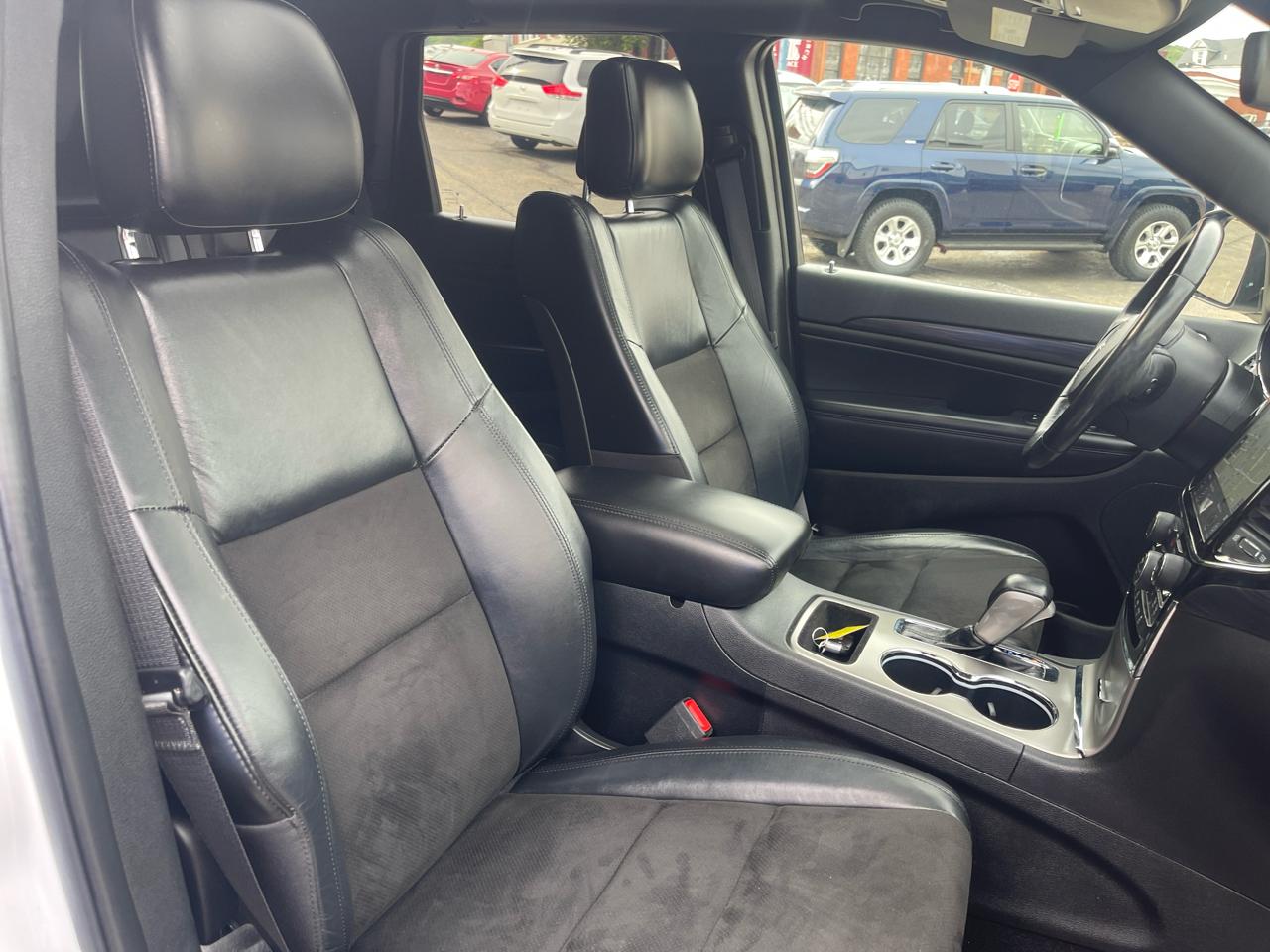 Jeep Grand Cherokee Laredo X 4x4 2021