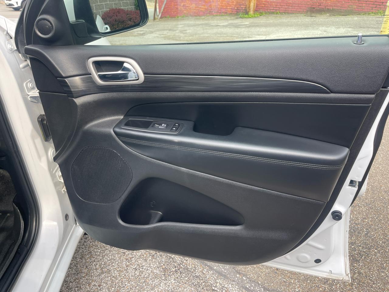 Jeep Grand Cherokee Laredo X 4x4 2021
