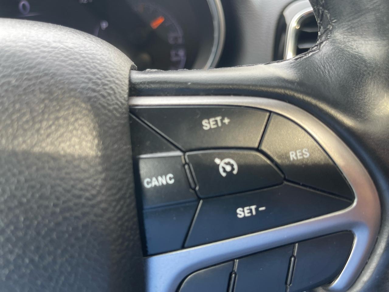 Jeep Grand Cherokee Laredo X 4x4 2021