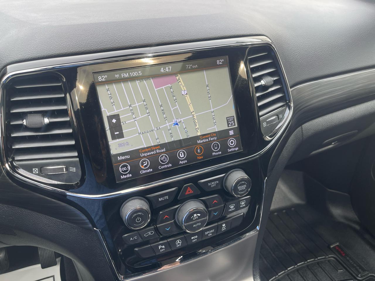Jeep Grand Cherokee Laredo X 4x4 2021