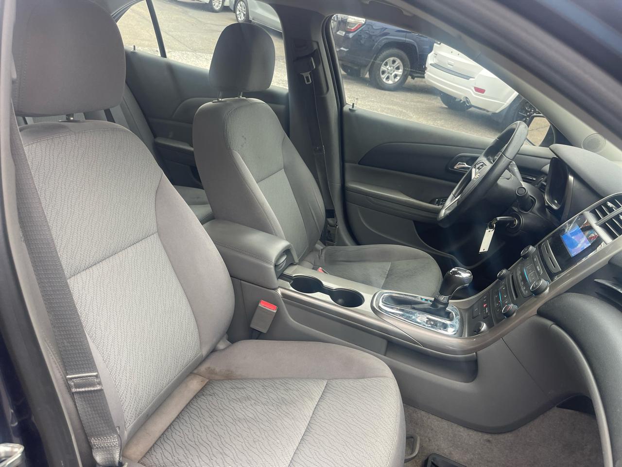 Chevrolet Malibu 4dr Sdn LS w/1LS 2013