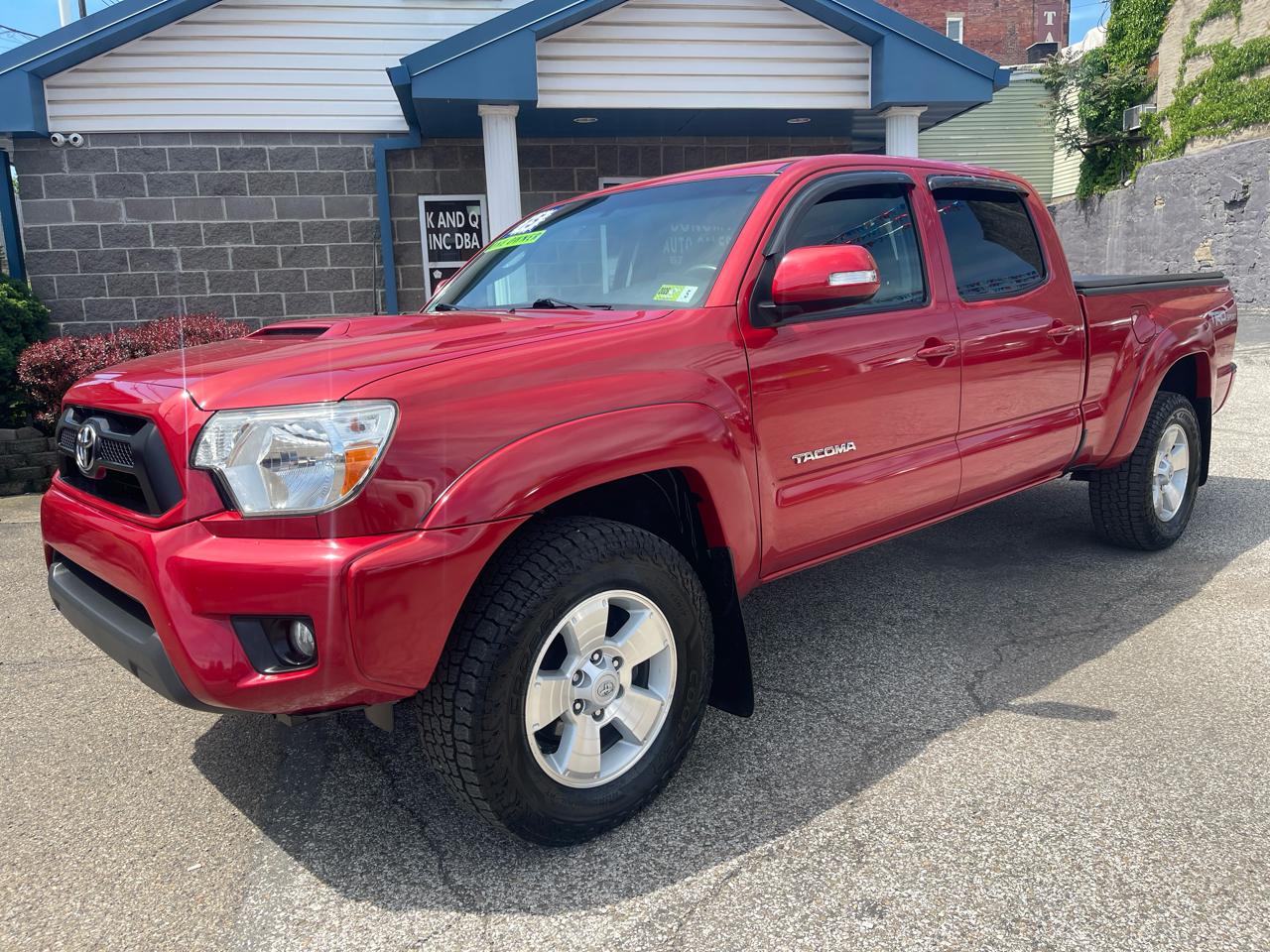 2015 Toyota Tacoma 4WD Double Cab LB V6 AT (Natl)