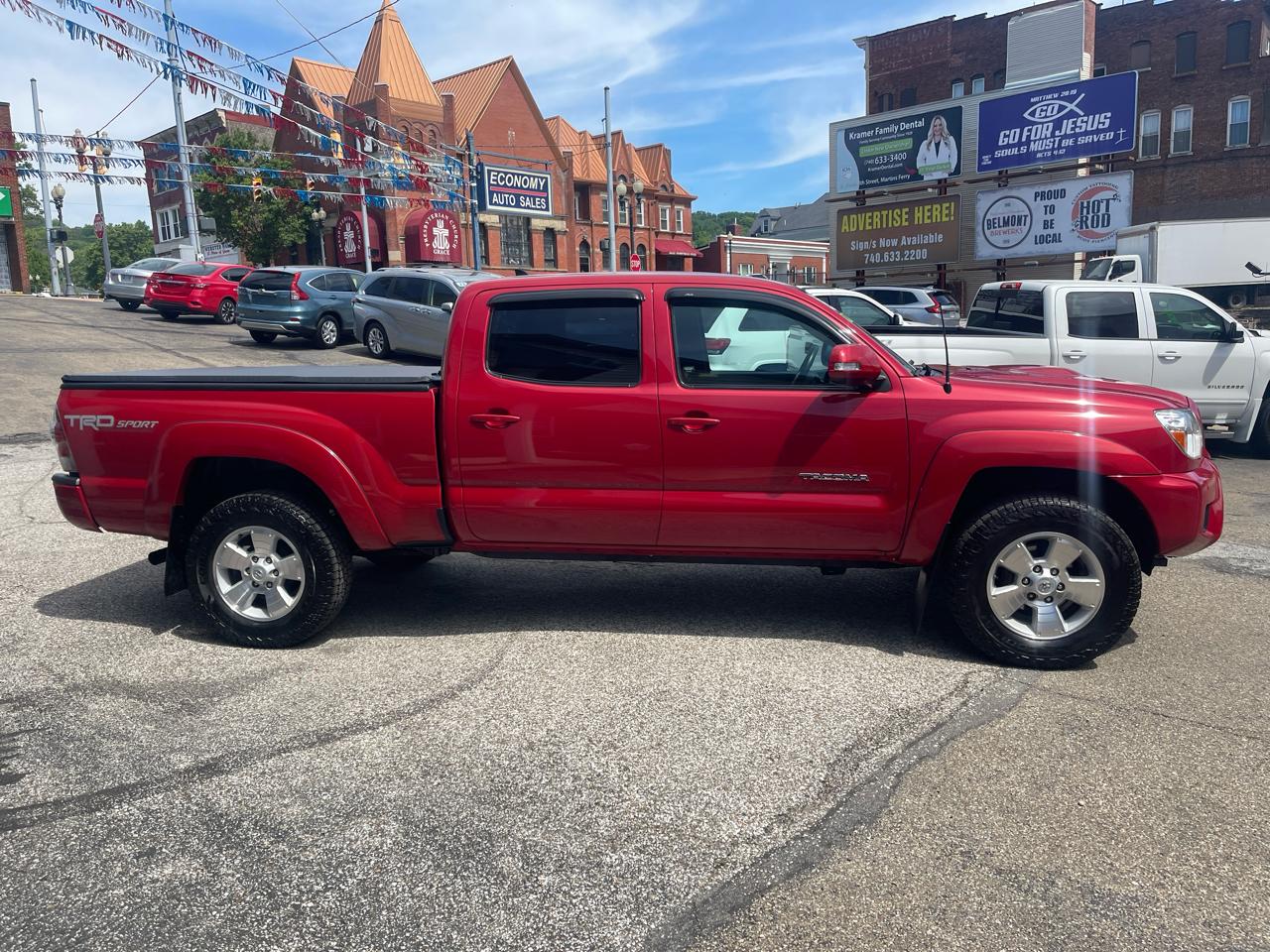 Toyota Tacoma 4WD Double Cab LB V6 AT (Natl) 2015