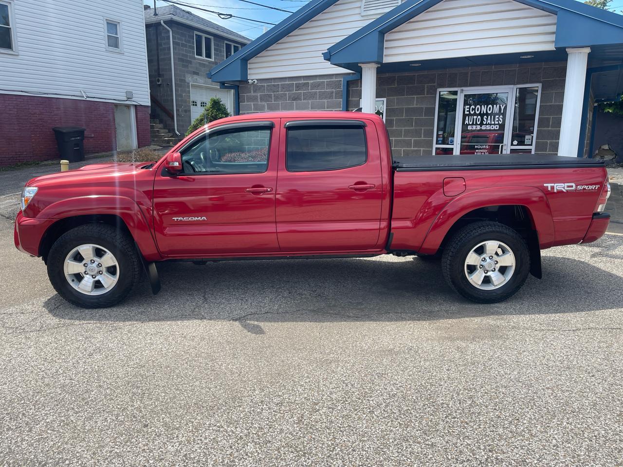 Toyota Tacoma 4WD Double Cab LB V6 AT (Natl) 2015