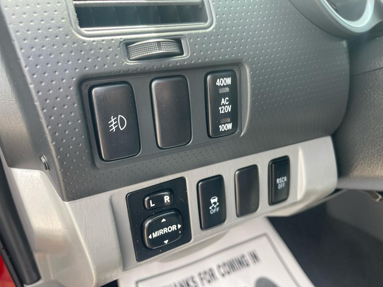 Toyota Tacoma 4WD Double Cab LB V6 AT (Natl) 2015