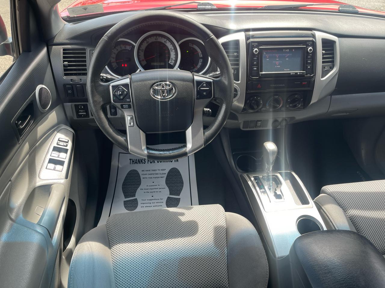 Toyota Tacoma 4WD Double Cab LB V6 AT (Natl) 2015
