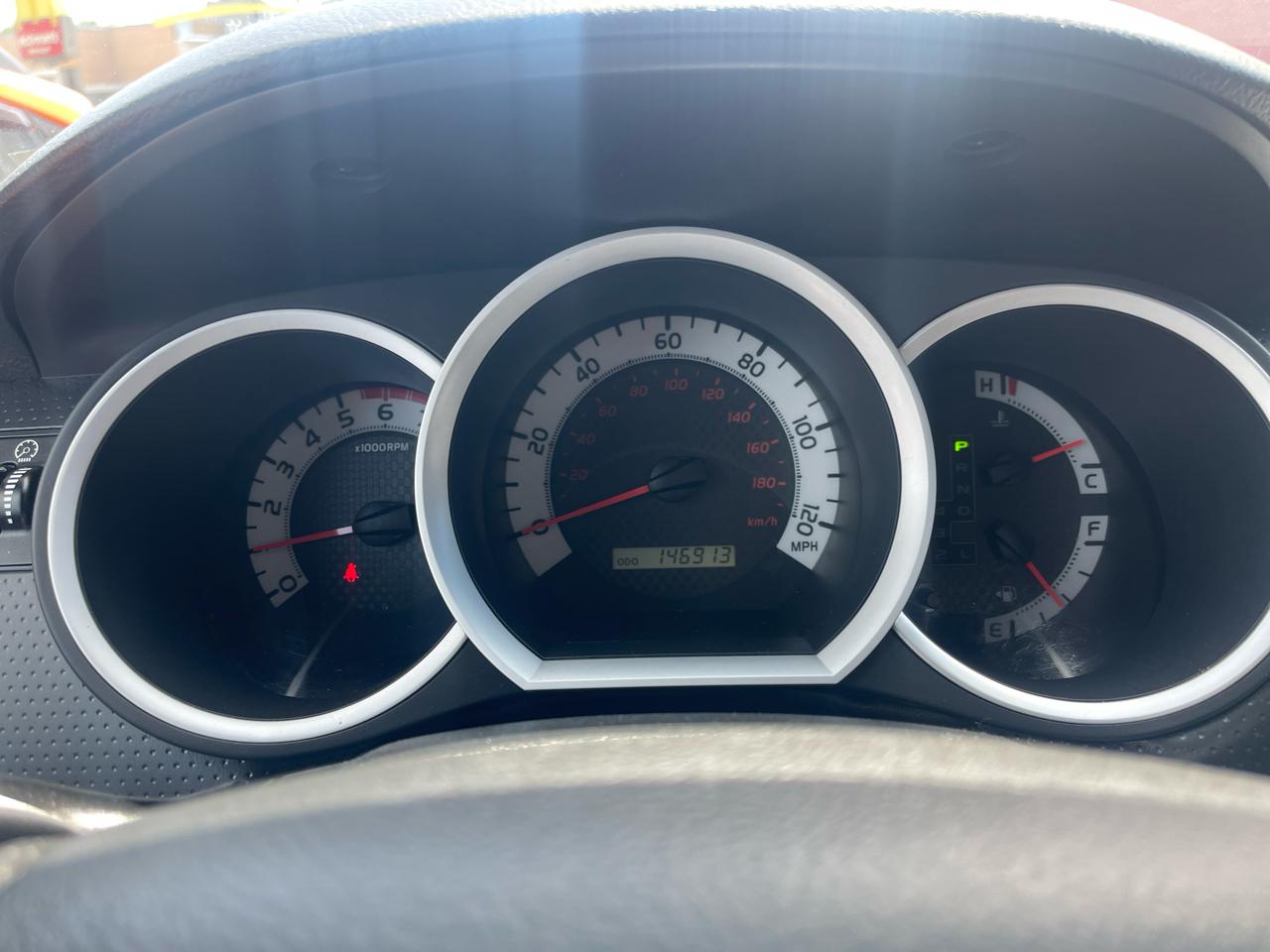 Toyota Tacoma 4WD Double Cab LB V6 AT (Natl) 2015