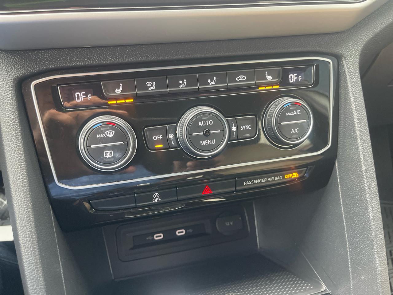 Volkswagen Atlas Cross Sport 3.6L V6 SE w/Technology 4MOTION 2022