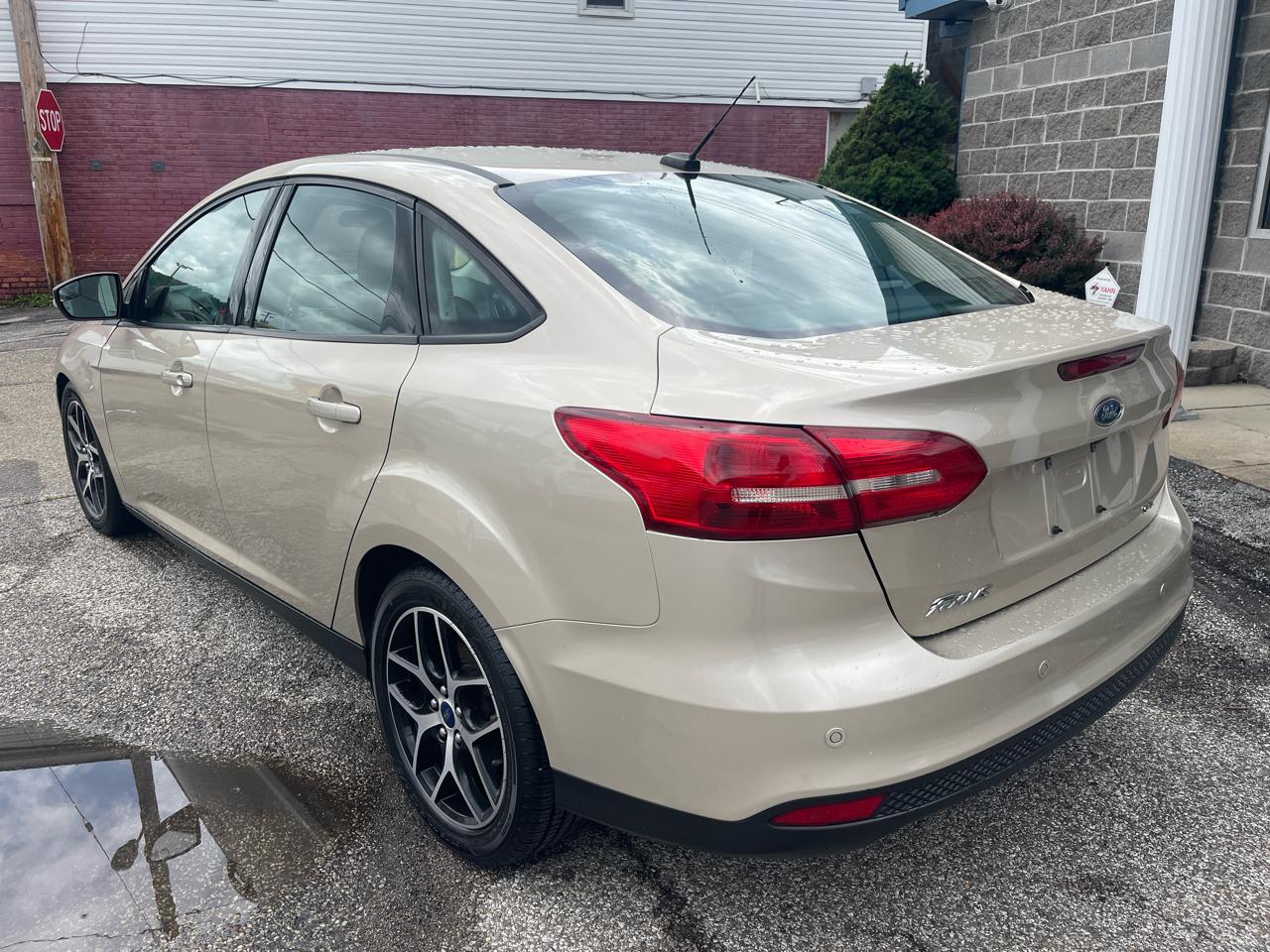Ford Focus SEL Sedan 2017