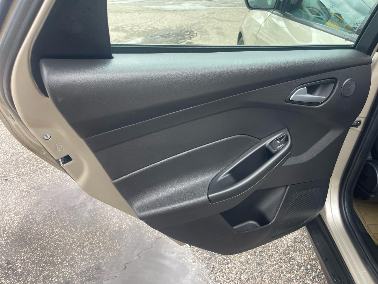 Ford Focus SEL Sedan 2017