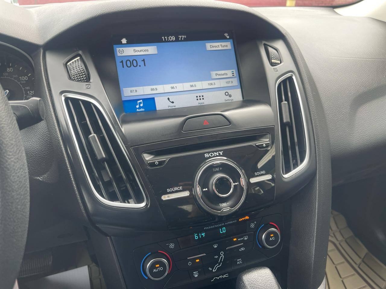Ford Focus SEL Sedan 2017