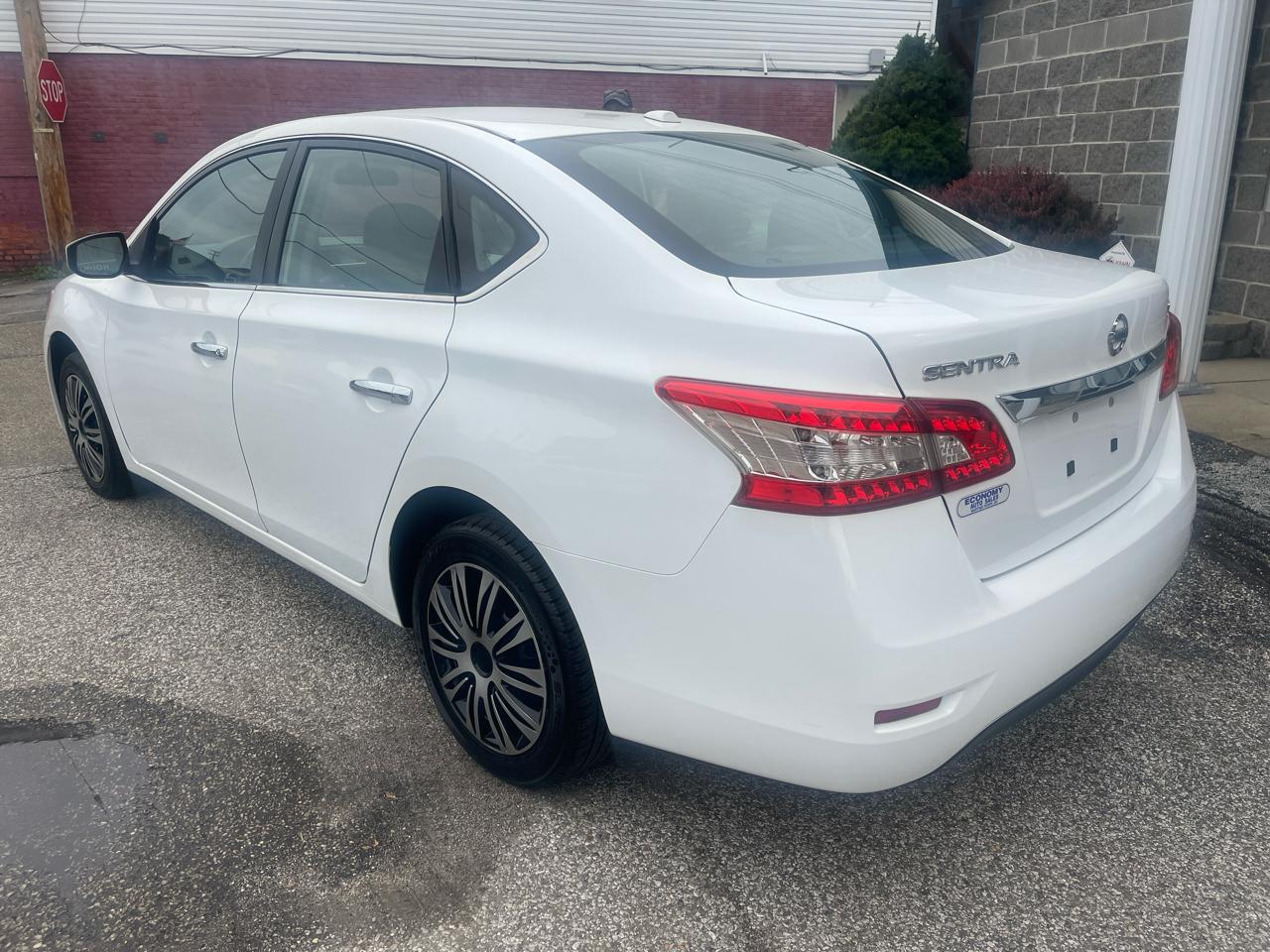 Nissan Sentra 4dr Sdn I4 CVT FE+ S 2015