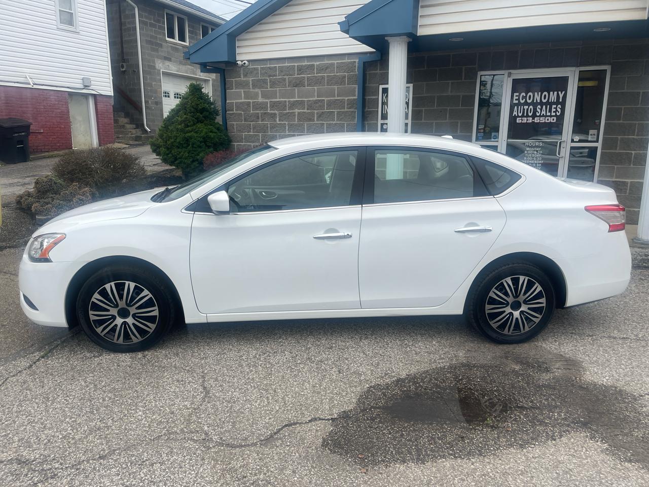 Nissan Sentra 4dr Sdn I4 CVT FE+ S 2015