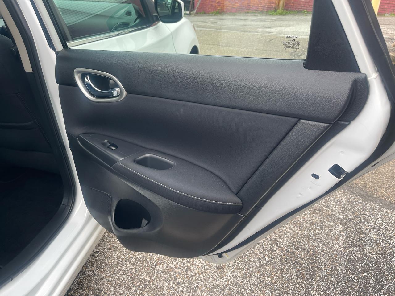 Nissan Sentra 4dr Sdn I4 CVT FE+ S 2015