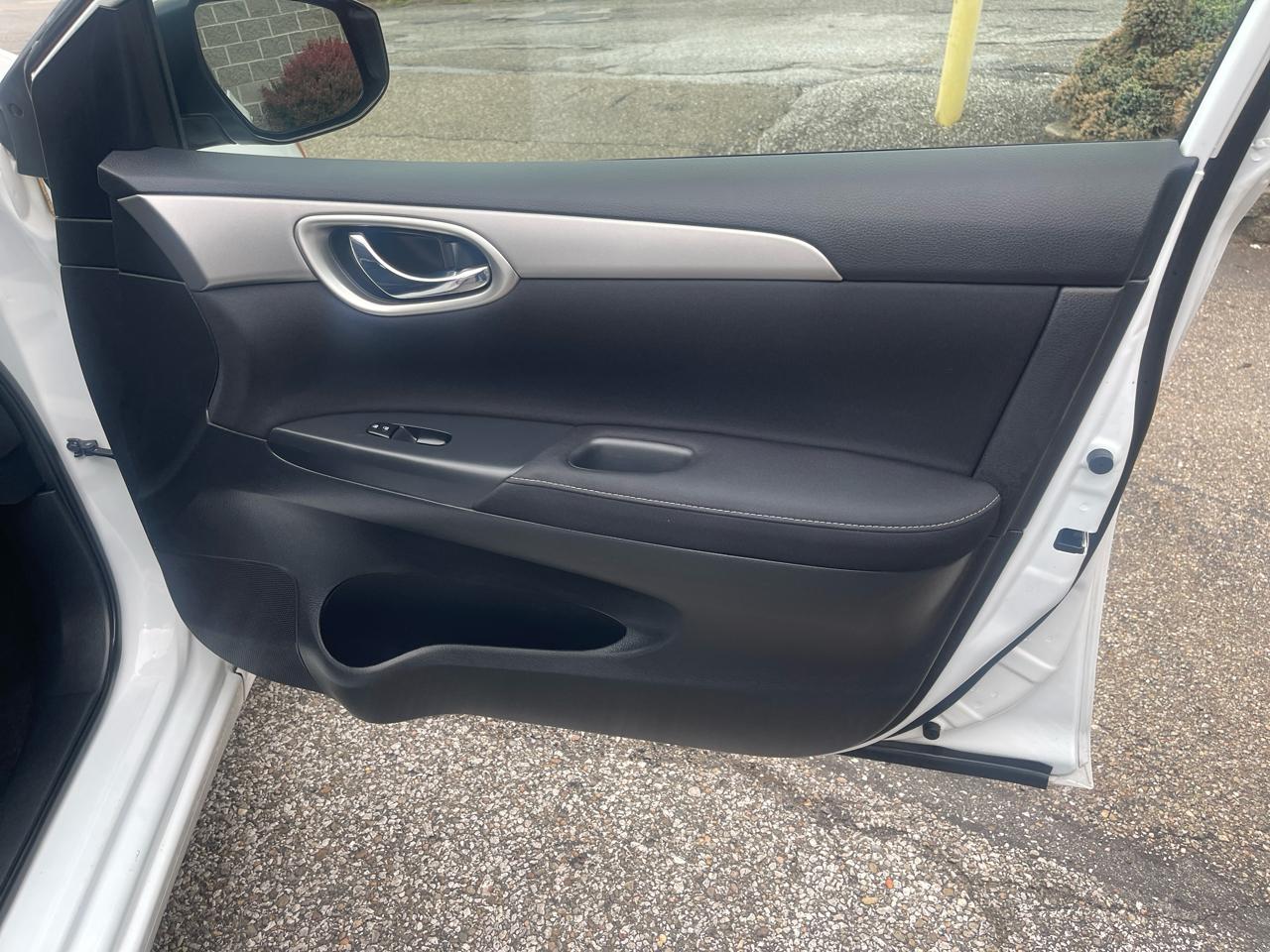 Nissan Sentra 4dr Sdn I4 CVT FE+ S 2015