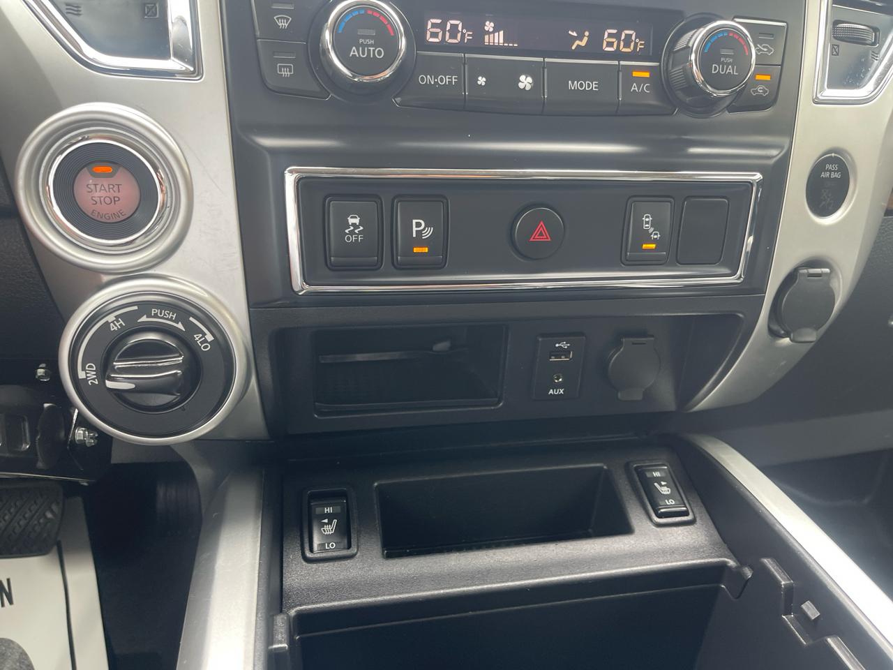 Nissan Titan 4x4 Crew Cab SL 2017