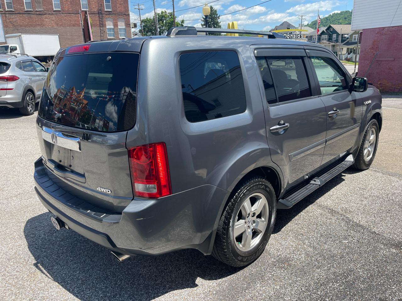 Honda Pilot 4WD 4dr EX-L w/Navi 2011