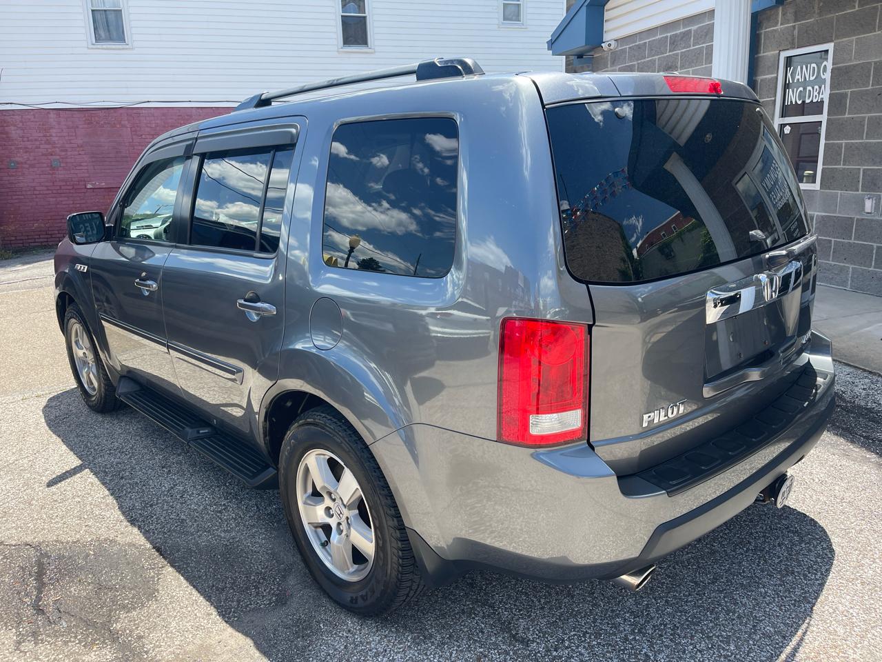 Honda Pilot 4WD 4dr EX-L w/Navi 2011