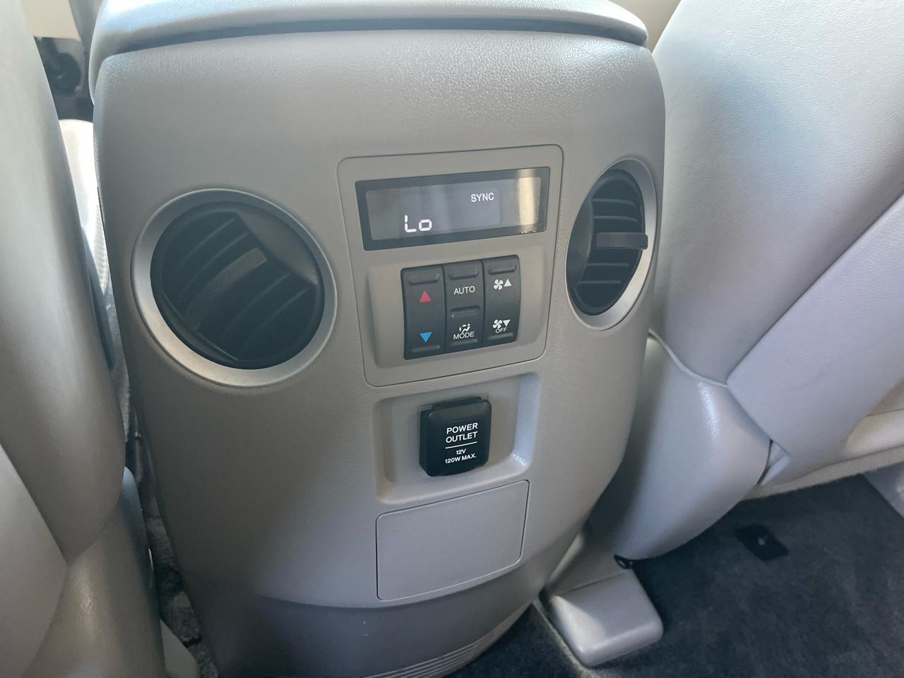 Honda Pilot 4WD 4dr EX-L w/Navi 2011