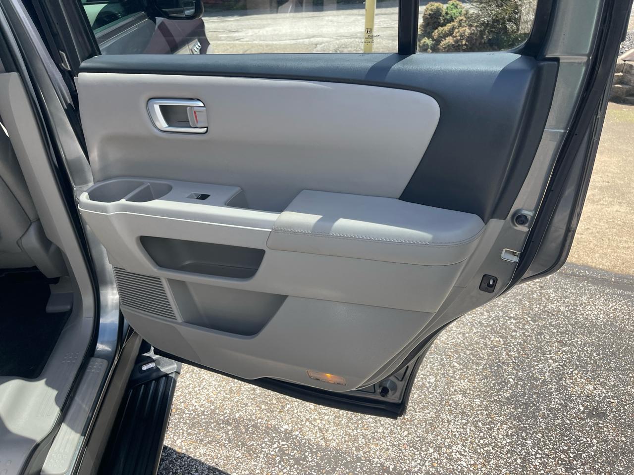 Honda Pilot 4WD 4dr EX-L w/Navi 2011