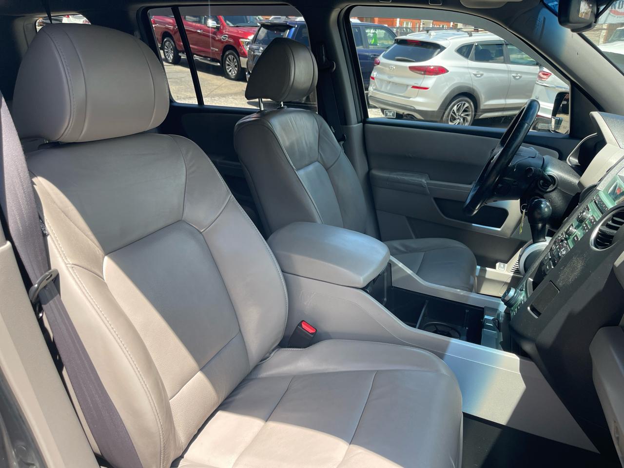 Honda Pilot 4WD 4dr EX-L w/Navi 2011