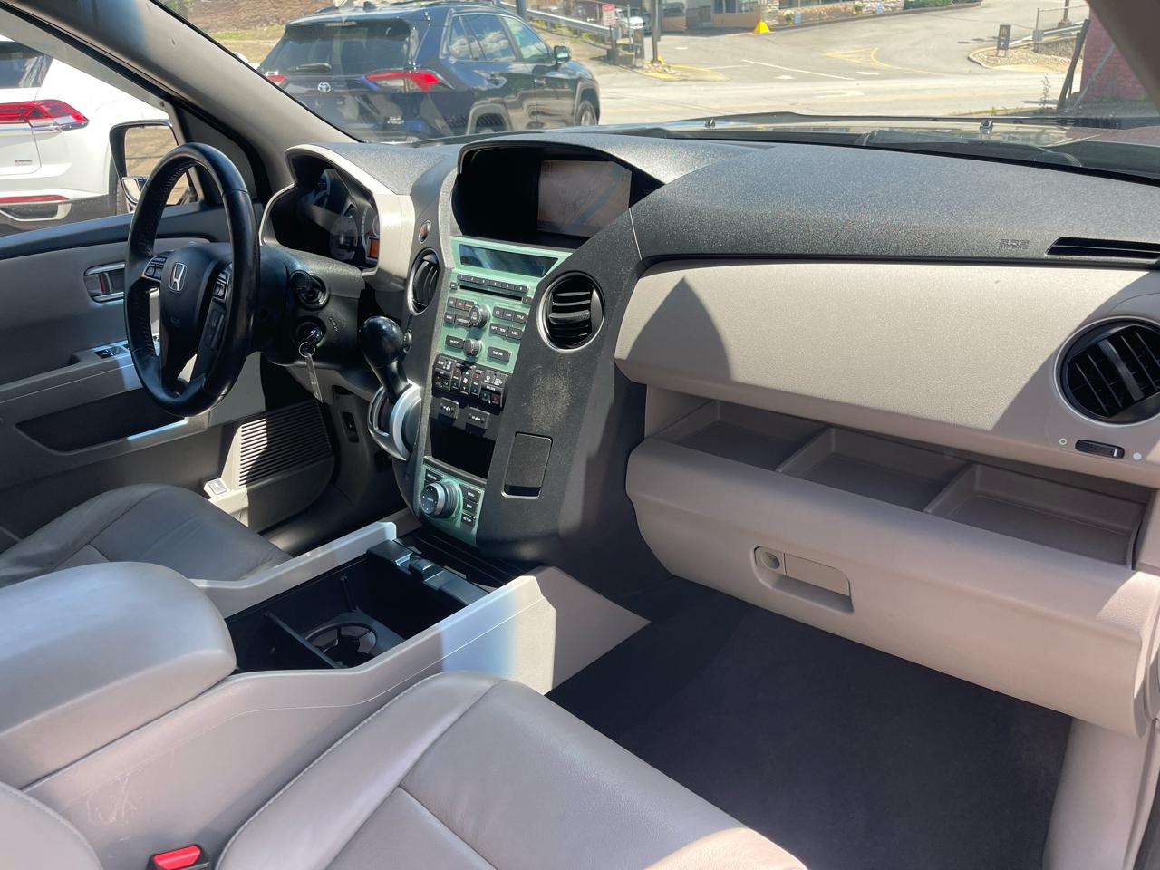 Honda Pilot 4WD 4dr EX-L w/Navi 2011