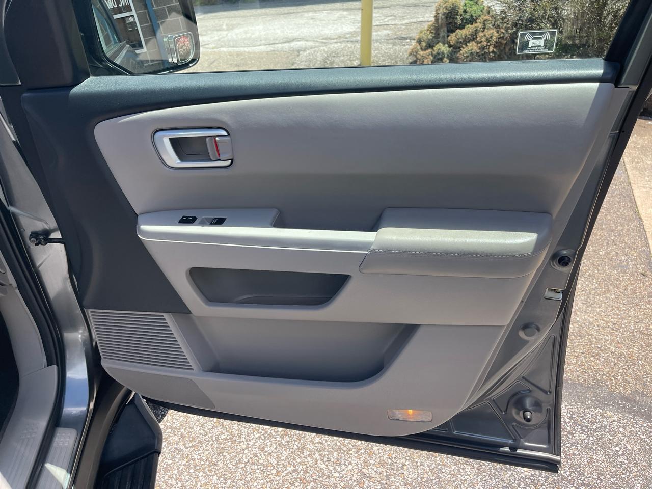 Honda Pilot 4WD 4dr EX-L w/Navi 2011