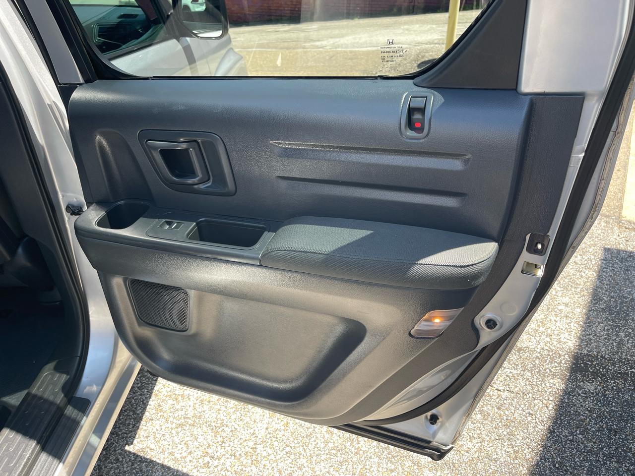 Honda Ridgeline 4WD Crew Cab Sport 2013