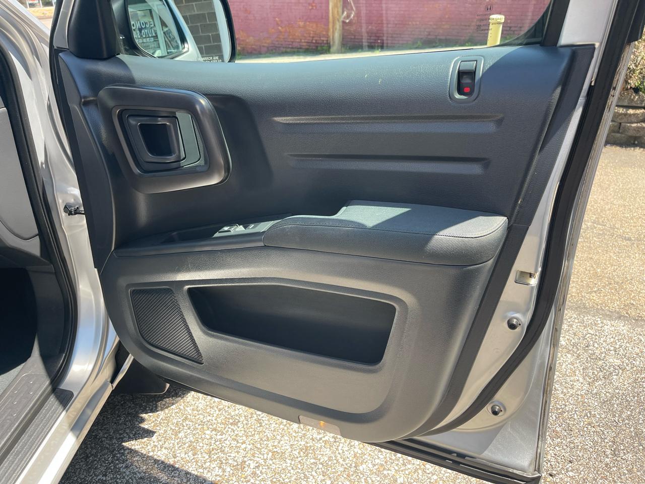 Honda Ridgeline 4WD Crew Cab Sport 2013