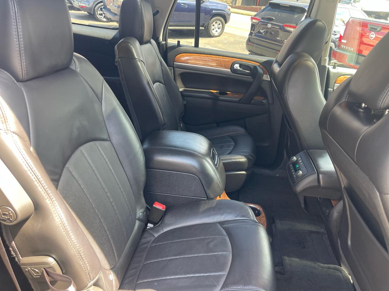 Buick Enclave AWD 4dr Premium 2012