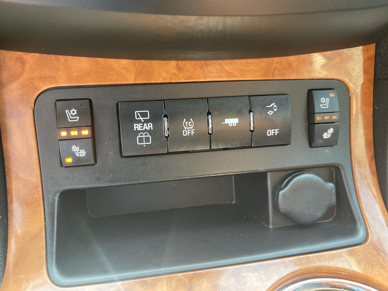 Buick Enclave AWD 4dr Premium 2012
