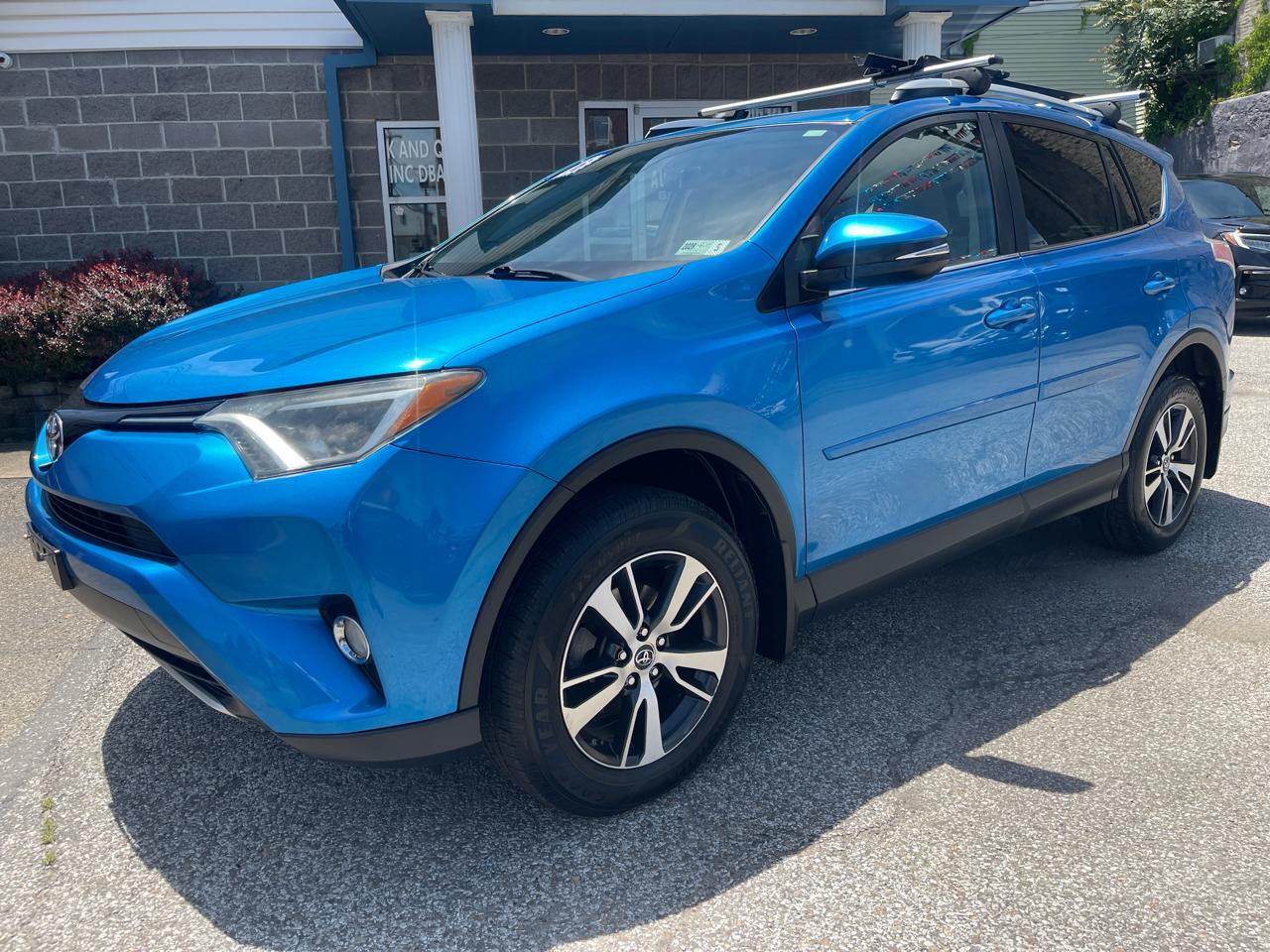 Toyota RAV4 AWD 4dr XLE (Natl) 2016