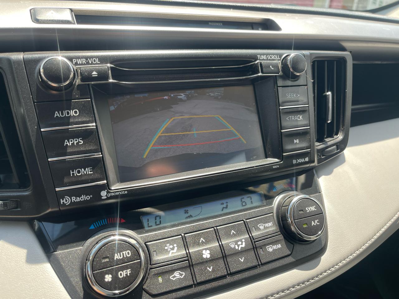 Toyota RAV4 AWD 4dr XLE (Natl) 2016