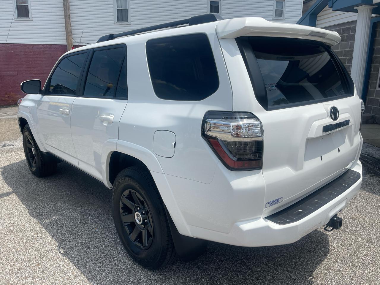Toyota 4Runner Trail Special Edition 4WD (Natl) 2022