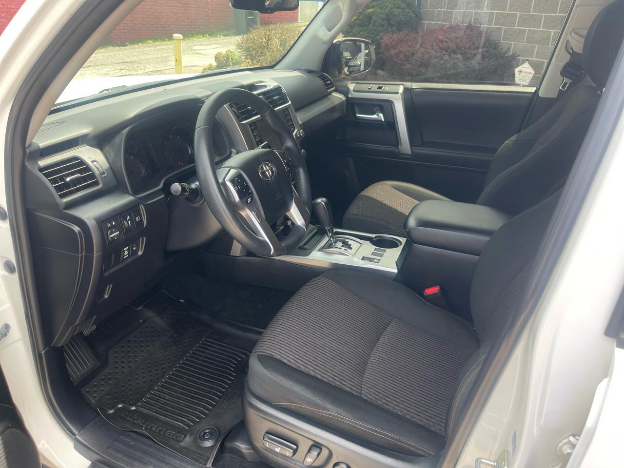 Toyota 4Runner Trail Special Edition 4WD (Natl) 2022