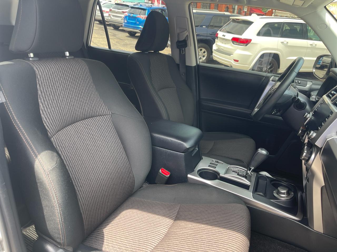 Toyota 4Runner Trail Special Edition 4WD (Natl) 2022