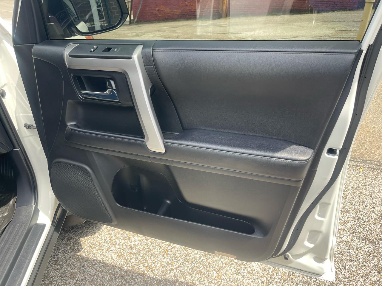 Toyota 4Runner Trail Special Edition 4WD (Natl) 2022