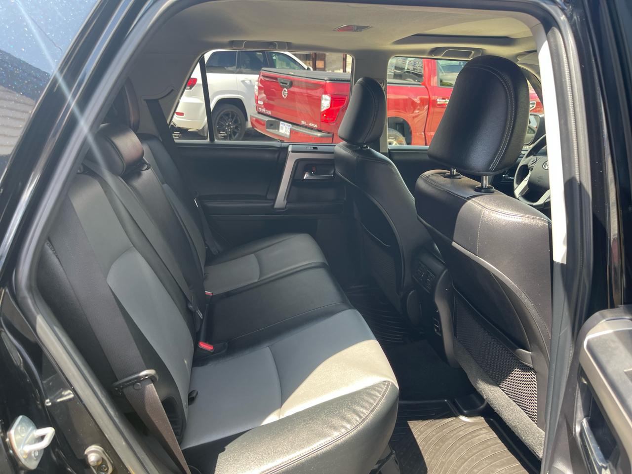 Toyota 4Runner 4WD 4dr V6 Trail Premium (Natl) 2015