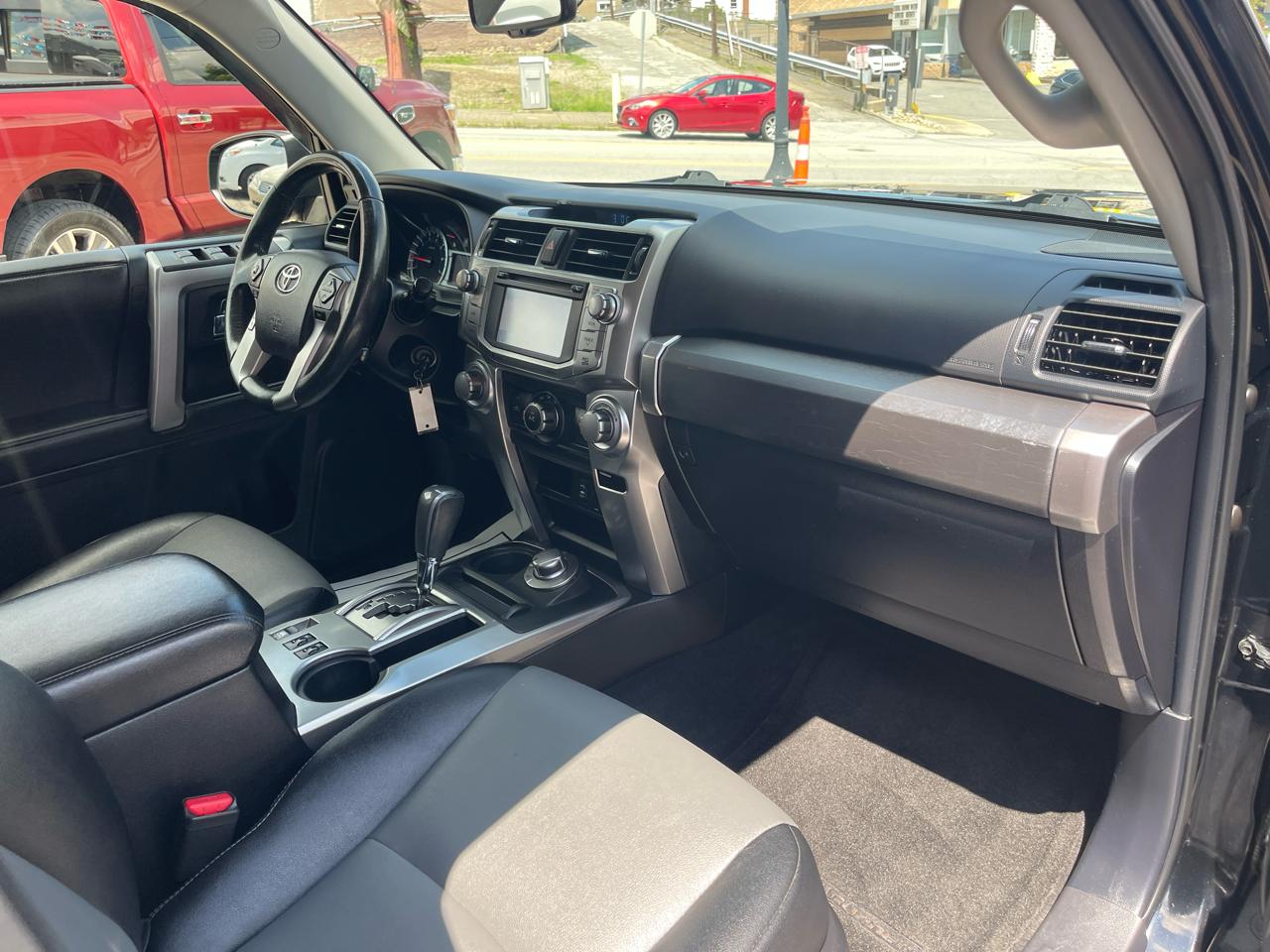 Toyota 4Runner 4WD 4dr V6 Trail Premium (Natl) 2015